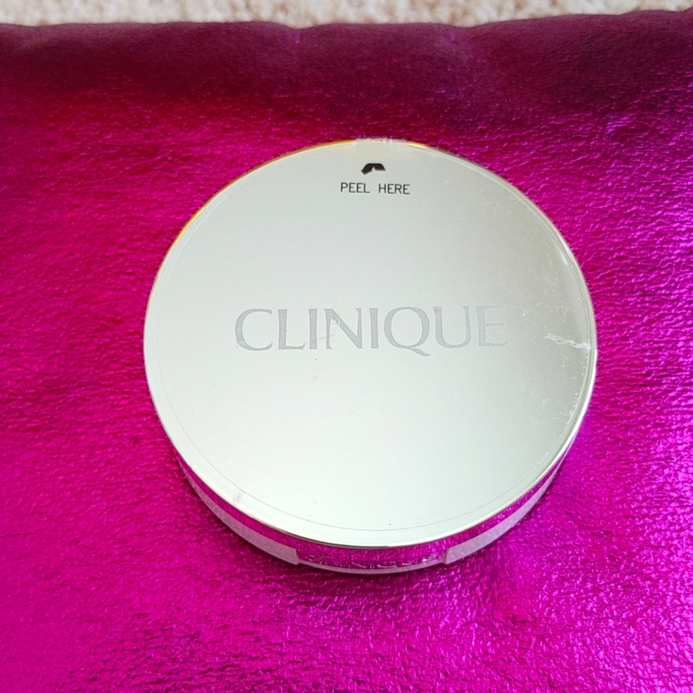 Clinique Powder Foundation